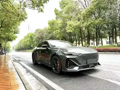 2022 Changan UNI-V 1.5T Premium — фото 3