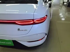 2025 BYD Qin PLUS DM-i PHEV Smart Driving 55km Leading, белый — фото 24