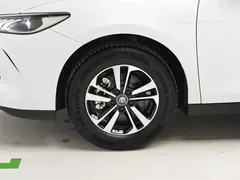 2026 BYD Seal 05 210KM, белый — фото 8