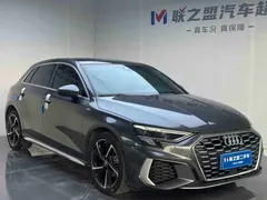 2022 Audi A3 Sportback 35 TFSI — фото 3