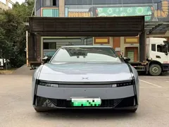 2025 Xpeng P7 750 4WD Ultra — фото 2