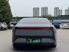 2025 Xpeng P7 750 4WD Ultra — фото 8