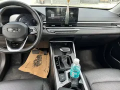 2022 Geely Emgrand 1.5L CVT — фото 10