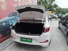2020 Hyundai Elantra 1.6L AT GL, белый — фото 19