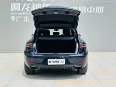 2021 Porsche Macan 2.0T, синий — фото 17