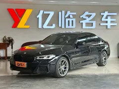 2021 BMW 5 Series 530i M Sport Package, чёрный — фото 1