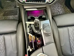 2021 BMW 5 Series 530i M Sport Package, чёрный — фото 8