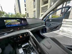 2022 Hyundai Elantra 1.5L CVT LUX Premium, синий — фото 24