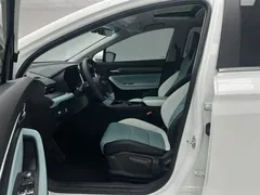 2022 Geely Emgrand S 1.4T CVT, белый — фото 6