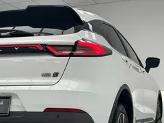 2022 Geely Emgrand S 1.4T CVT, белый — фото 13