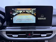 2023 Kia Cerato 1.5L CVT Luxury, белый — фото 11
