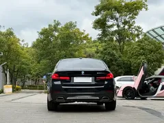 2022 BMW 5 Series 5 530Li M, чёрный — фото 8