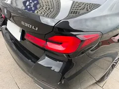 2022 BMW 5 Series 5 530Li M, чёрный — фото 38