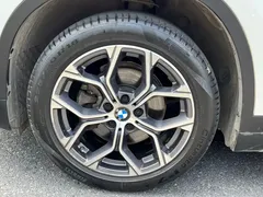2021 BMW X1 Premium, белый — фото 12