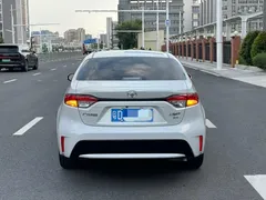 2022 Toyota Levin 185T CVT Luxury, белый — фото 8