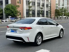 2022 Toyota Levin 185T CVT Luxury, белый — фото 9
