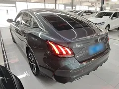 2022 MG MG5 180DVVT CVT Flagship — фото 5