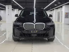 2023 BMW X5 30Li M, чёрный — фото 1