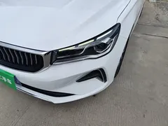 2022 Geely Emgrand 4th Gen 1.5L CVT Premium, белый — фото 3