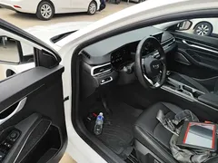 2022 Geely Emgrand 4th Gen 1.5L CVT Premium, белый — фото 14
