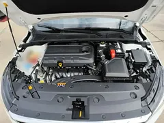 2022 Geely Emgrand 4th Gen 1.5L CVT Premium, белый — фото 18