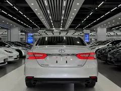 2021 Toyota Camry 2.0G Luxury, белый — фото 5