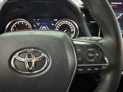 2021 Toyota Camry 2.0G Luxury, белый — фото 16