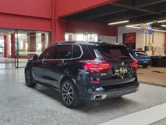 2023 BMW X5 30Li M, чёрный — фото 4
