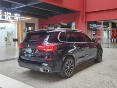 2023 BMW X5 30Li M, чёрный — фото 6