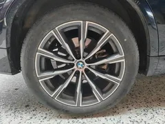 2023 BMW X5 30Li M, чёрный — фото 22