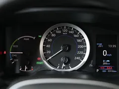 2022 Toyota Corolla 1.8L Hybrid E-CVT, белый — фото 9