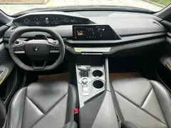 2022 Changan UNI-V 1.5T Sport — фото 4