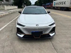 2022 Changan UNI-V 1.5T Sport, белый — фото 2