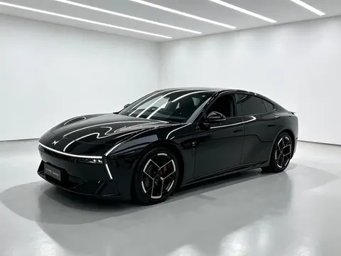 2025 Xpeng P7 702 Ultra