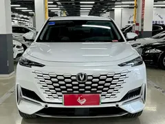 2022 Changan UNI-K iDD PHEV 130km 1.5T Premium, белый — фото 2