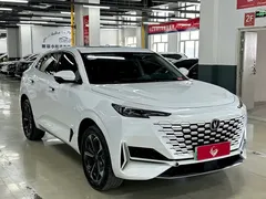 2022 Changan UNI-K iDD PHEV 130km 1.5T Premium, белый — фото 3