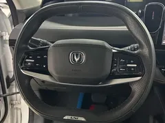 2022 Changan UNI-K iDD PHEV 130km 1.5T Premium, белый — фото 8