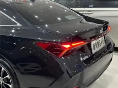 2022 Toyota Avalon 2.0L Luxury, чёрный — фото 28