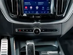 2022 Volvo XC60 4WD Zhiyi Luxury, белый — фото 11