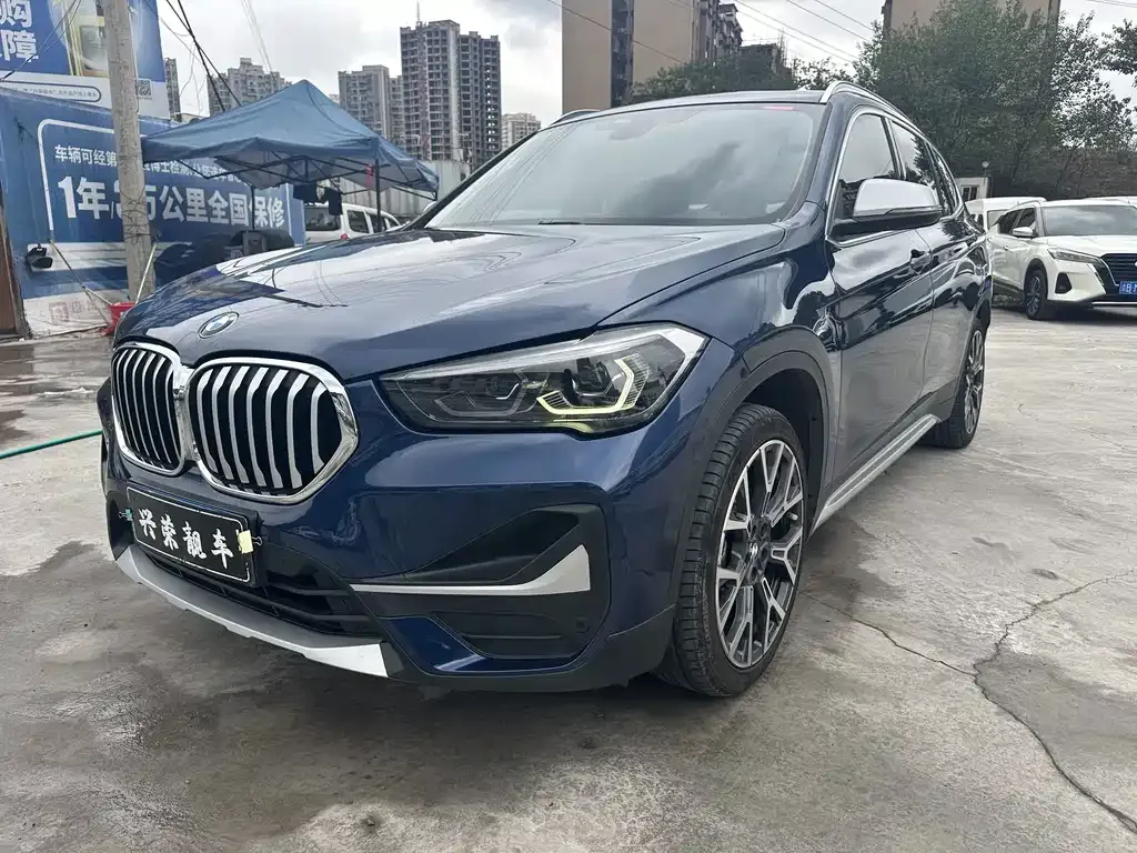 2022 BMW X1