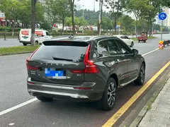 2022 Volvo XC60 4WD Luxury, зелёный — фото 4