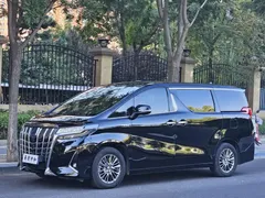 2020 Toyota Alphard Hybrid 2.5L Premium, чёрный — фото 1