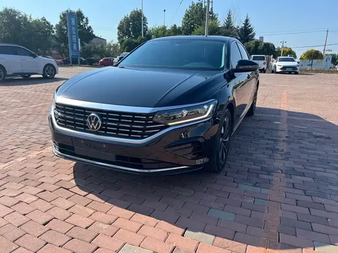 2022 Volkswagen Passat 280TSI Elite
