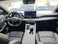 2023 Geely Preface 1.5TD, чёрный — фото 8