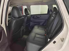 2021 Nissan X-Trail 2.0L CVT 2WD XL Premium, белый — фото 5