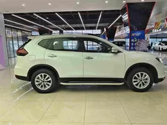 2021 Nissan X-Trail 2.0L CVT 2WD XL Premium, белый — фото 14