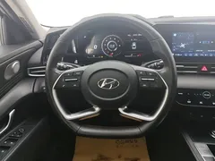 2021 Hyundai Elantra 1.5L CVT LUX Premium, белый — фото 15