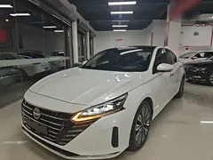 2022 Nissan Teana 2.0L XL-TLS, белый — фото 2