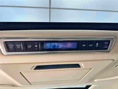 2021 Toyota Alphard Hybrid 2.5L Luxury, белый — фото 16