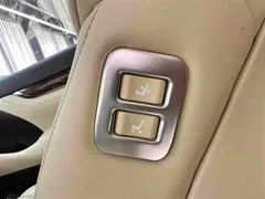 2021 Toyota Alphard Hybrid 2.5L Luxury, белый — фото 17